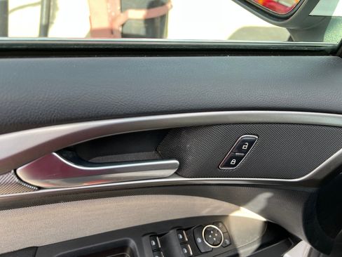 Used 2018 Ford Fusion S image 21