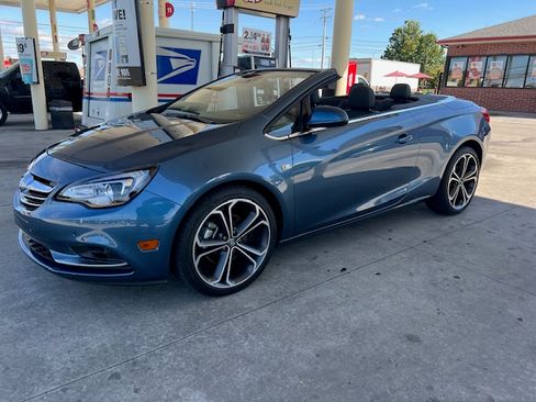 Used 2016 Buick Cascada Premium image 9