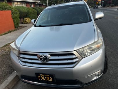 Used 2013 Toyota Highlander Limited