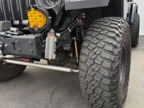 Used 2020 Jeep Wrangler Unlimited Rubicon AWD/4WD image 5