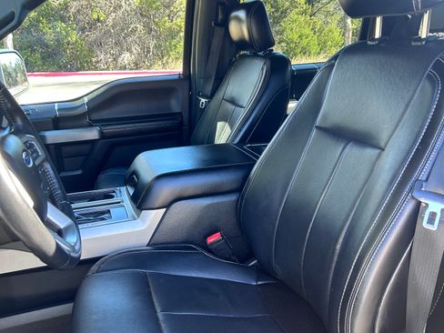 Used 2018 Ford F150 Lariat image 13