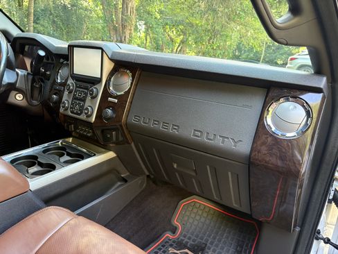 Used 2015 Ford F350 Platinum AWD/4WD image 19