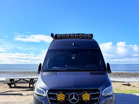 Used 2024 Mercedes-Benz Sprinter 2500 image 24