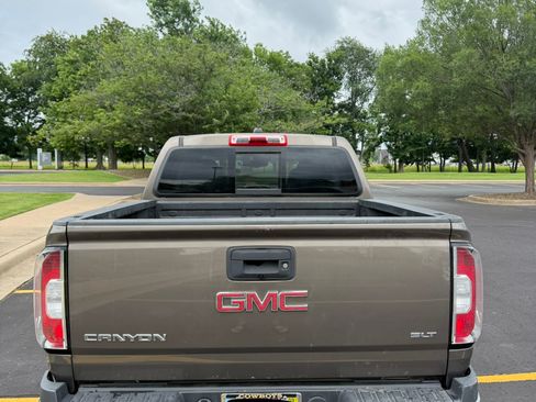 Used 2016 GMC Canyon SLT w/ Driver Alert Package AWD/4WD image 22