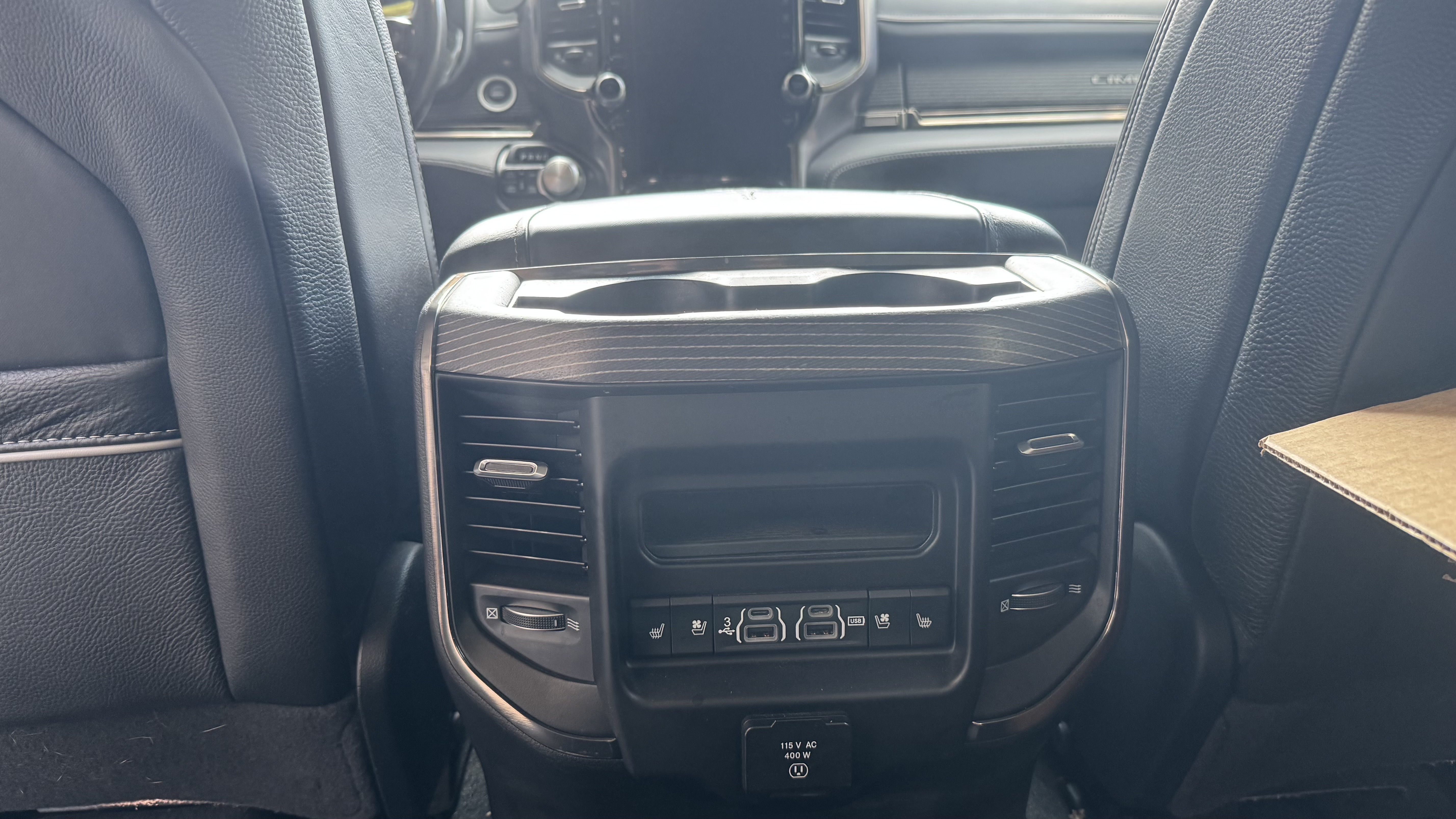 Used 2020 RAM 1500 Limited w/ Black Appearance Package AWD/4WD image 19