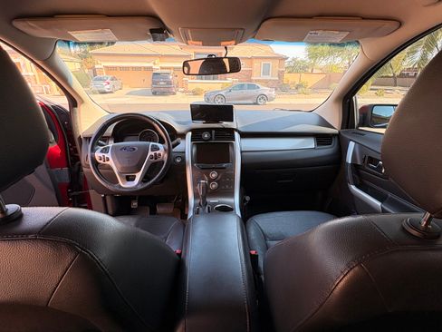 Used 2014 Ford Edge SEL w/ Equipment Group 205A FWD image 9