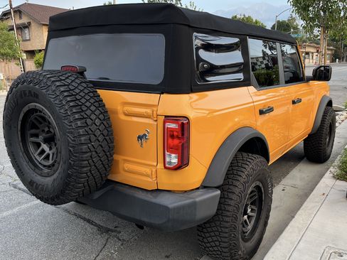 Used 2022 Ford Bronco 4-Door AWD/4WD image 5