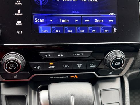 Used 2018 Honda CR-V Touring image 6