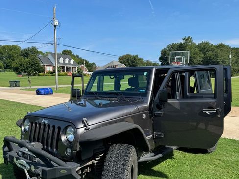 Used 2016 Jeep Wrangler Unlimited Sport w/ Quick Order Package 24S AWD/4WD image 10