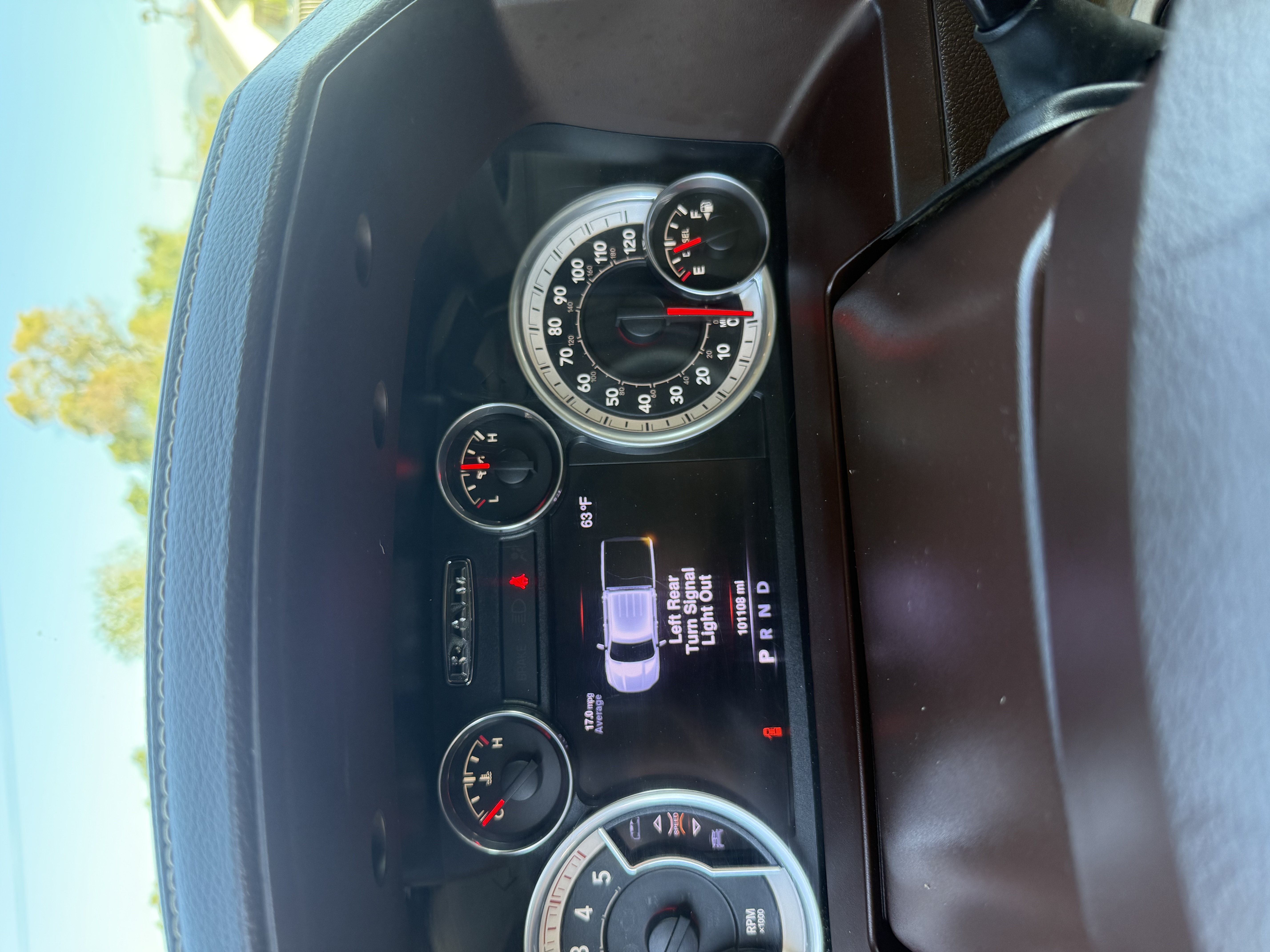 Used 2016 RAM 2500 Laramie w/ Convenience Group RWD image 4