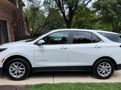 Used 2023 Chevrolet Equinox LT AWD/4WD image 4