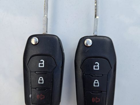 Used 2016 Ford F150 XLT w/ Equipment Group 301A Mid image 25