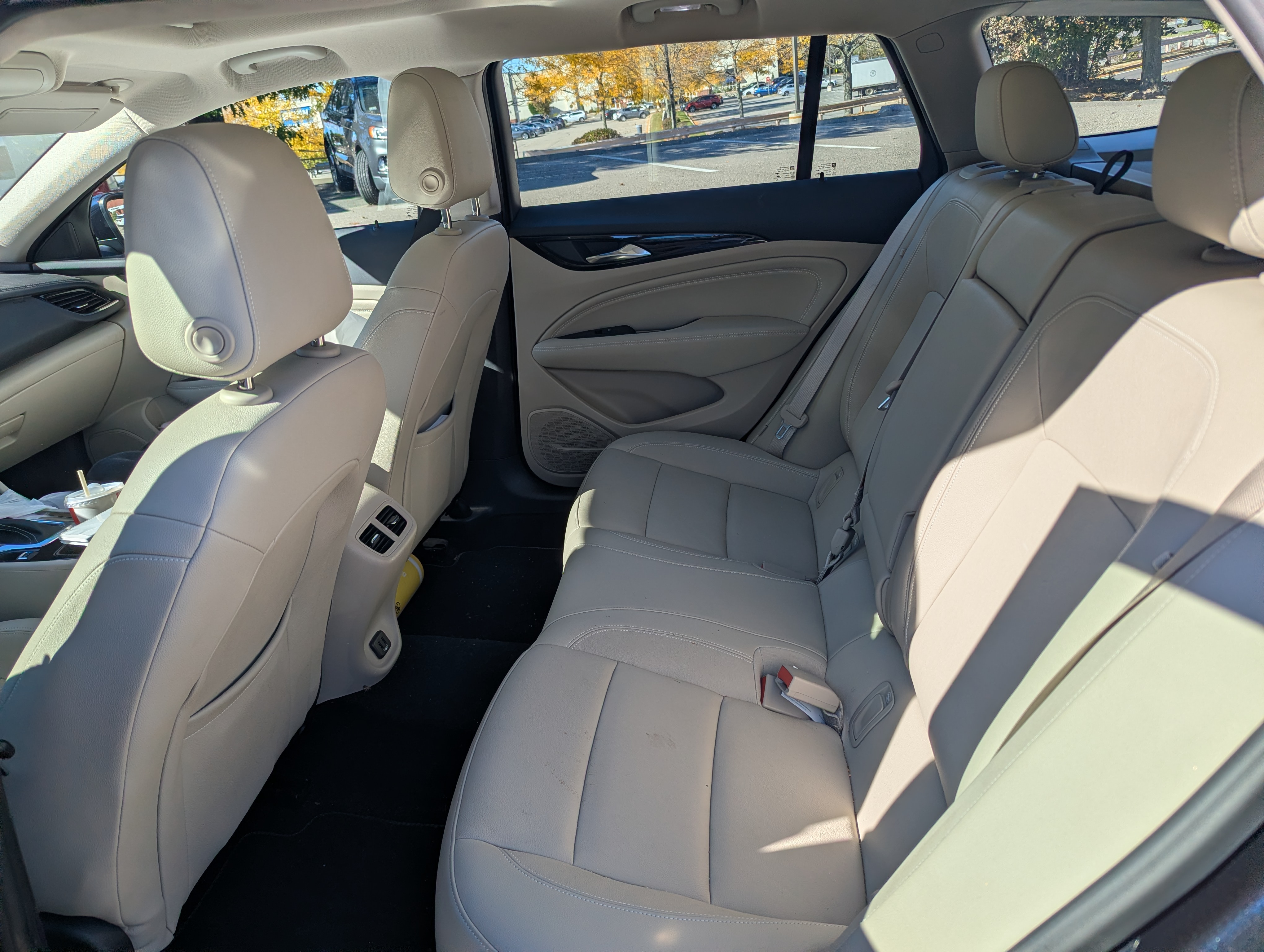 Used 2018 Buick Regal Essence w/ Driver Confidence Package #1 AWD/4WD image 16