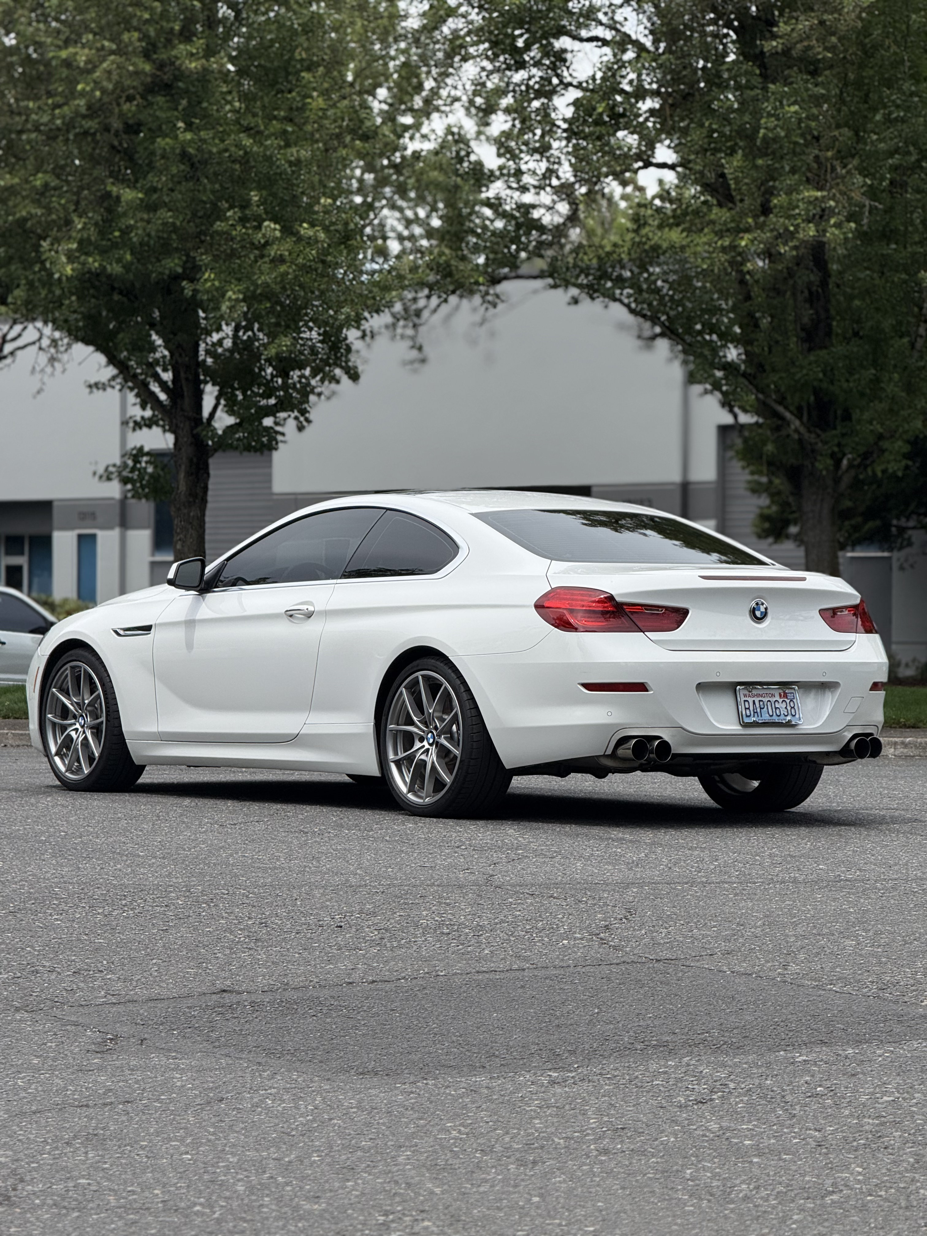 Used 2012 BMW 650i Coupe RWD image 12