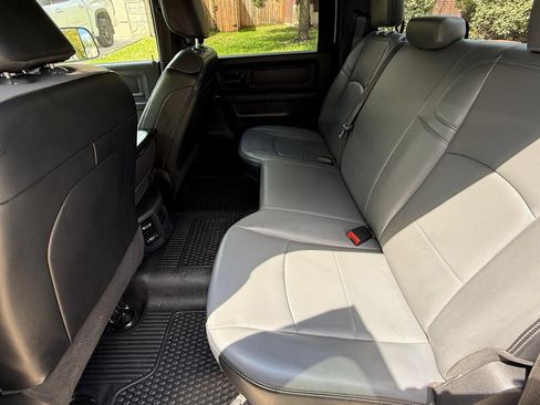 Used 2022 RAM 2500 Tradesman w/ Safety Group image 11