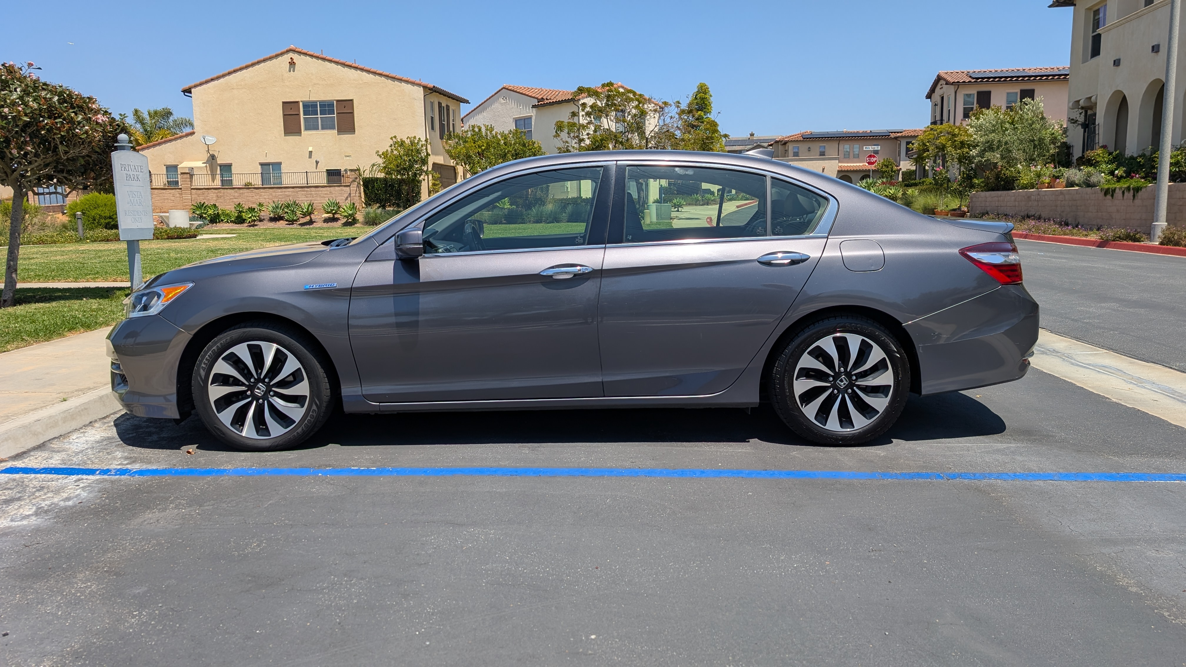 Used 2017 Honda Accord EX-L image 8