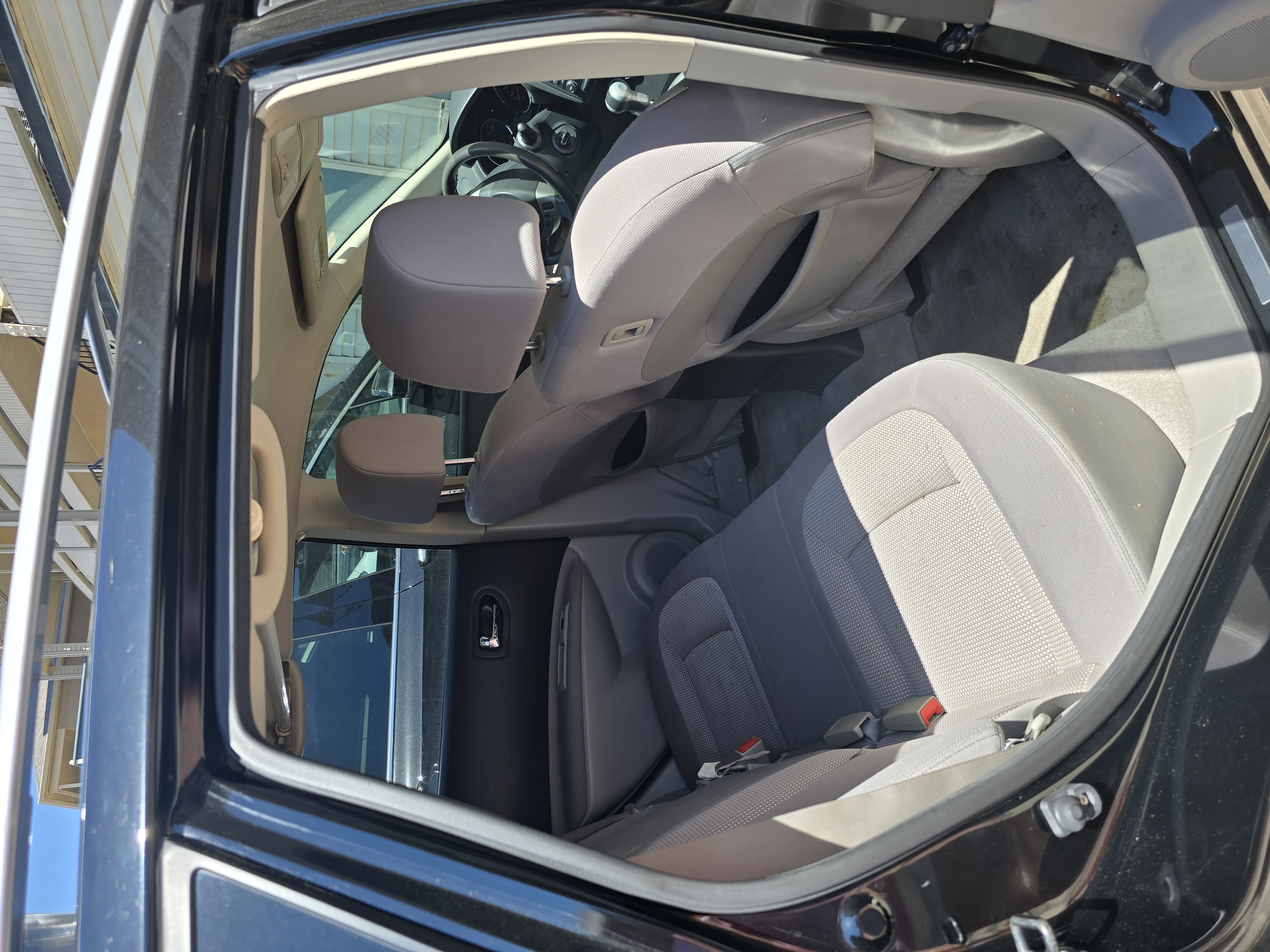 Used 2012 Nissan Rogue SV FWD image 19