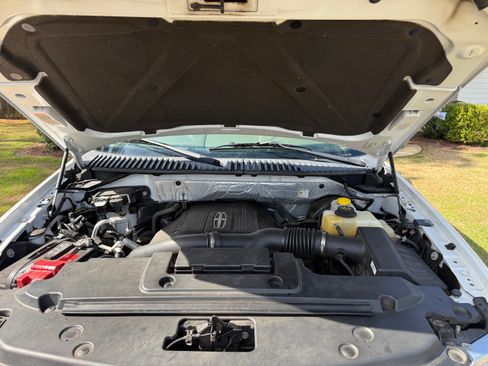 Used 2016 Lincoln Navigator Select image 27