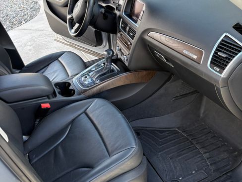 Used 2015 Audi Q5 2.0T Premium Plus w/ Technology Package image 10