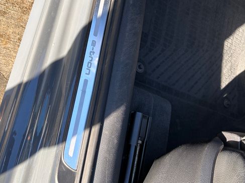 Used 2018 Audi A3 e-tron Premium w/ Sport Package image 10