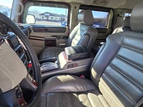 Used 2003 HUMMER H2 w/ Preferred Equipment Group image 21