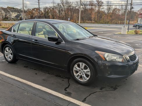 Used 2010 Honda Accord LX-P image 1