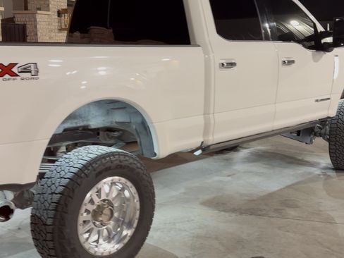 Used 2020 Ford F350 Platinum image 11