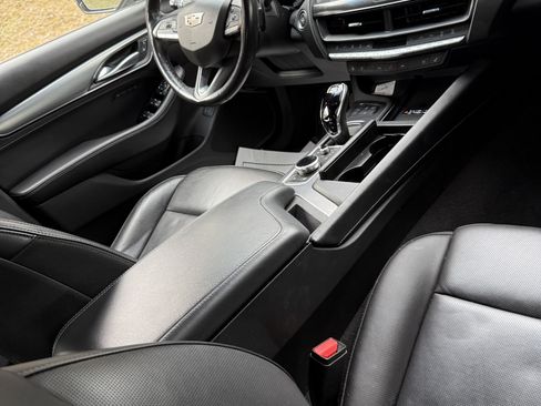 Used 2023 Cadillac CT5 Luxury image 6