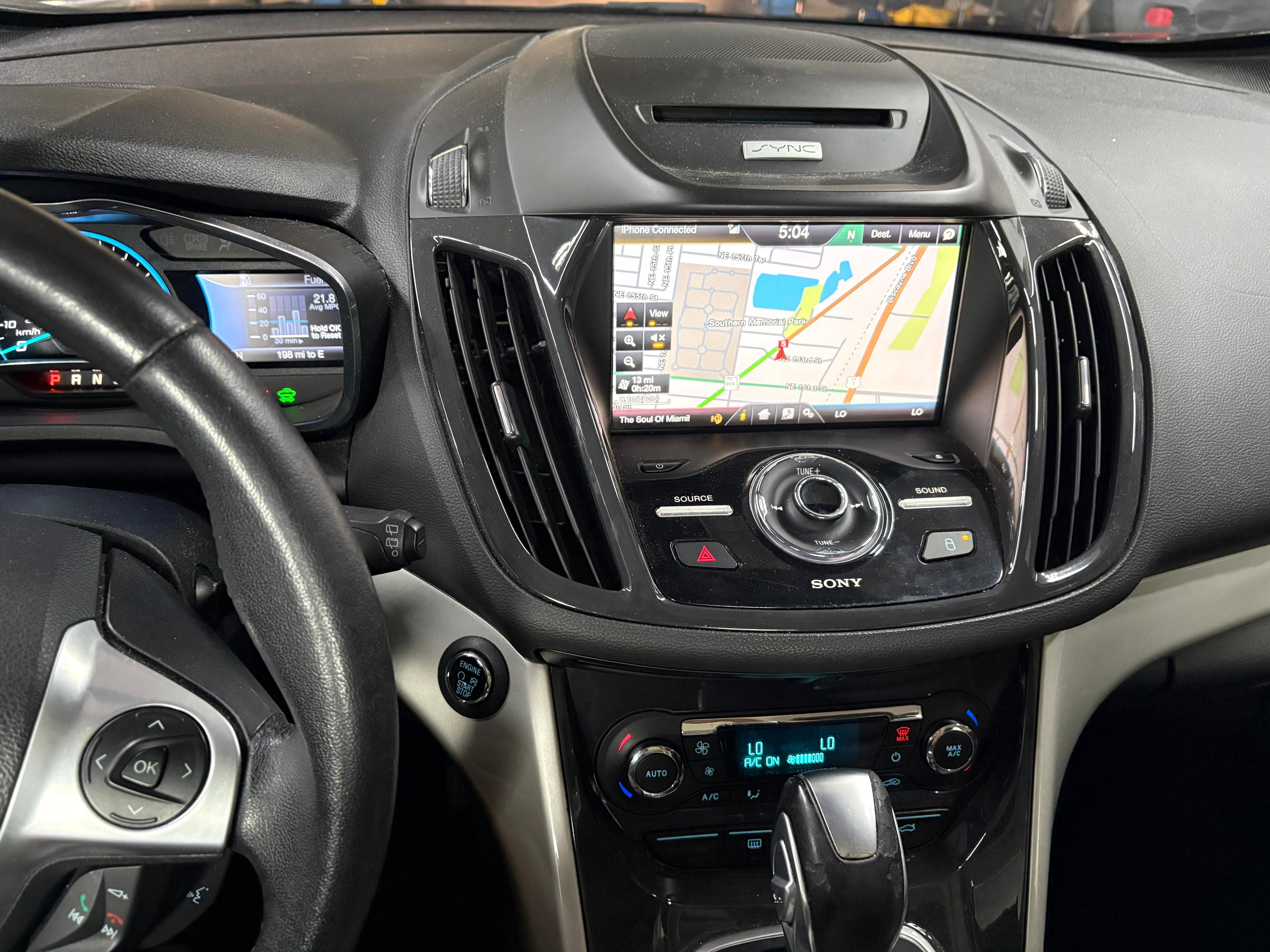 Used 2015 Ford C-MAX SEL w/ Equipment Group 302A FWD image 5