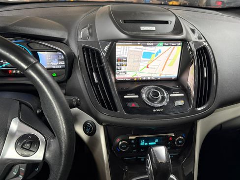 Used 2015 Ford C-MAX SEL w/ Equipment Group 302A FWD image 5