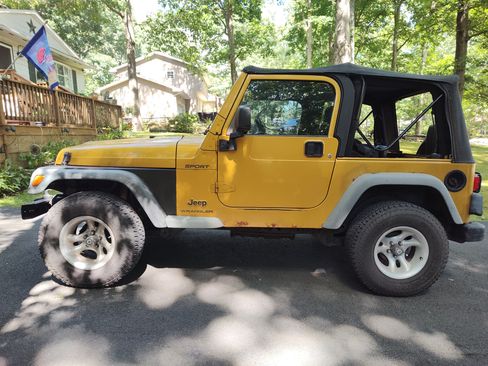 Used 2003 Jeep Wrangler Sport AWD/4WD image 2