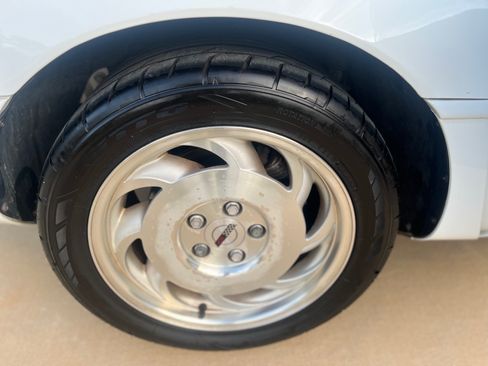 Used 1996 Chevrolet Corvette Coupe RWD image 27