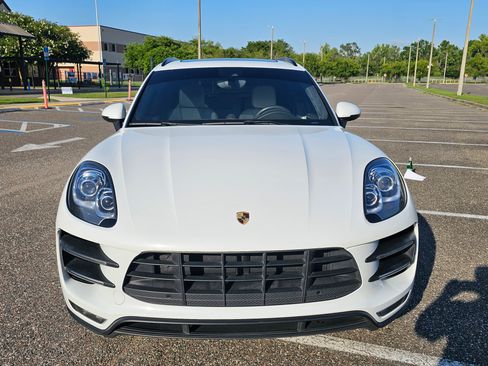 Used 2016 Porsche Macan Turbo image 1