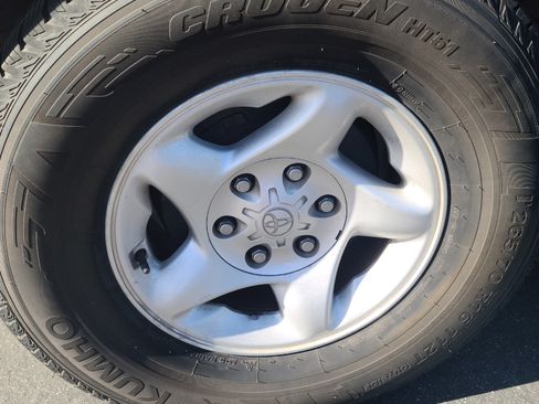 Used 2004 Toyota Tacoma 4x4 Double Cab image 13