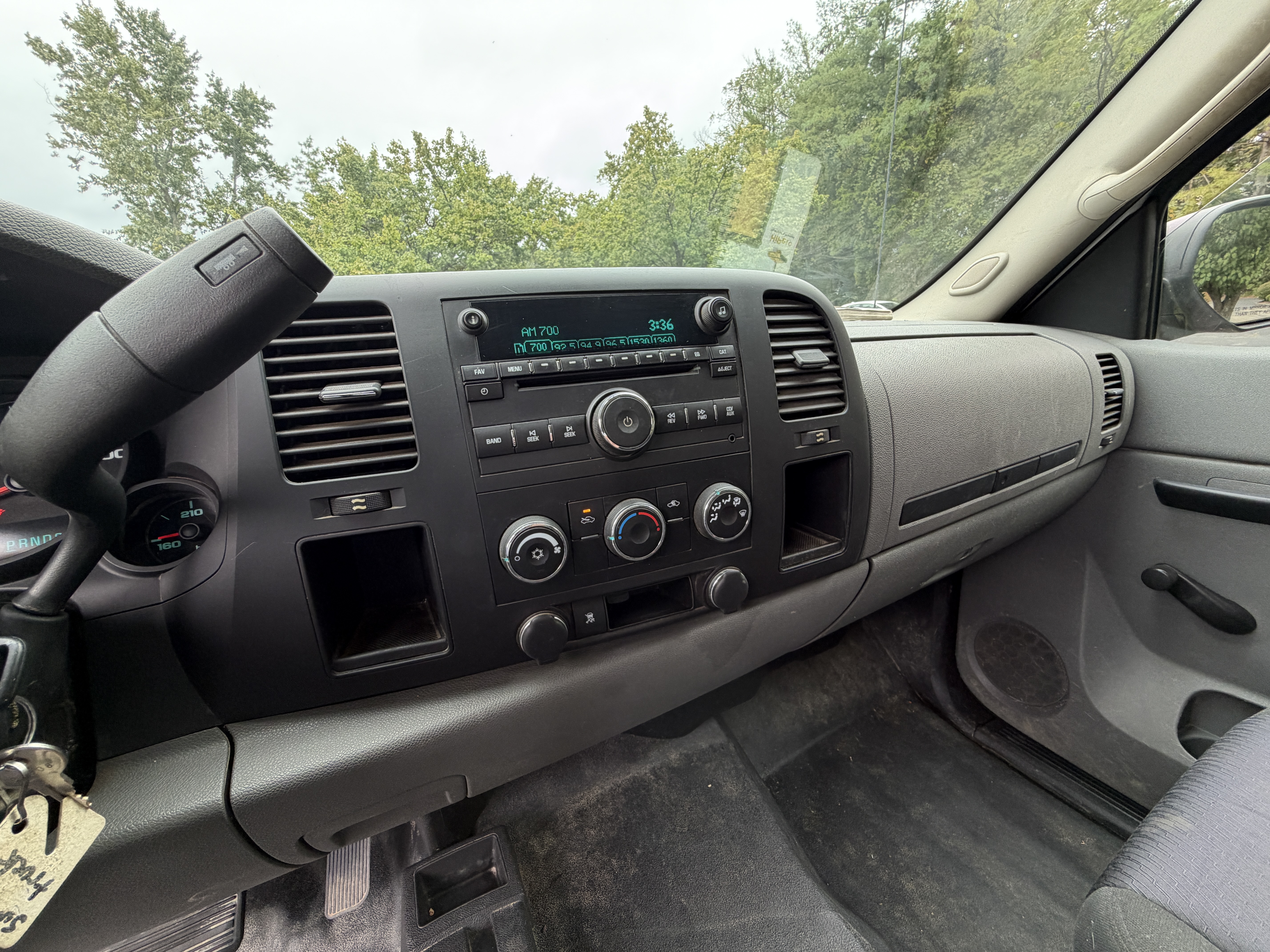 Used 2011 Chevrolet Silverado 1500 W/T AWD/4WD image 10