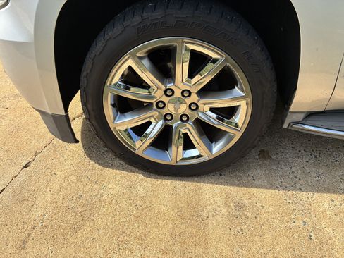Used 2015 Chevrolet Tahoe LTZ AWD/4WD image 20
