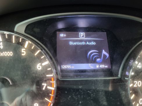 Used 2017 Nissan Altima 2.5 SV image 8