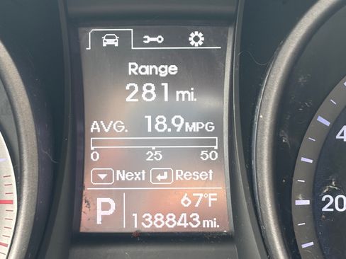 Used 2016 Hyundai Santa Fe Sport image 16