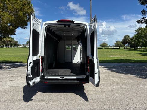 Used 2023 Ford Transit 250 148 High Roof Extended w/ Load Area Protection Package RWD image 5