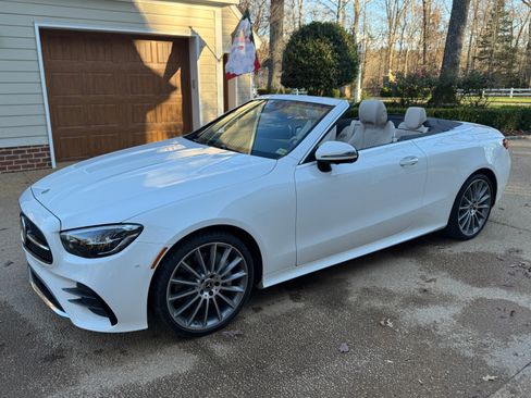 Used 2023 Mercedes-Benz E 450 4MATIC Cabriolet image 10