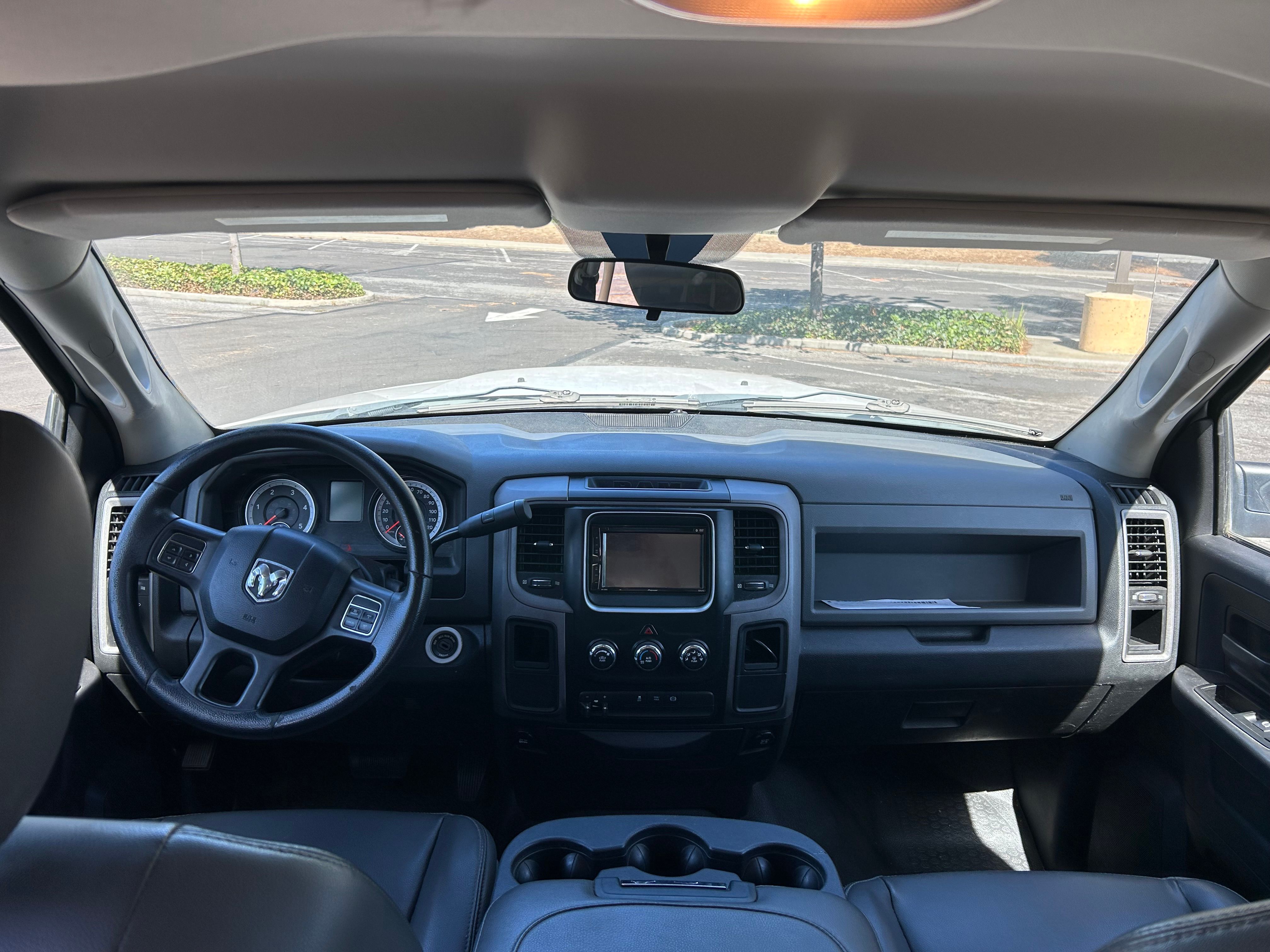 Used 2014 RAM 3500 Tradesman RWD image 6