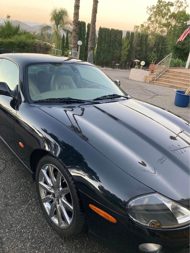 Used 2006 Jaguar XK8 Coupe RWD image 4