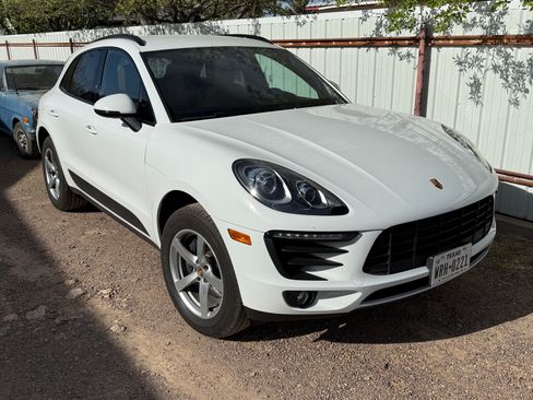 Used 2017 Porsche Macan AWD/4WD image 13