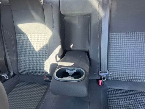 Used 2018 Dodge Challenger R/T image 15