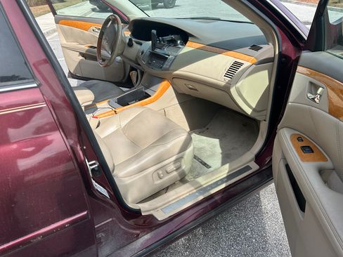 Used 2006 Toyota Avalon Limited image 8