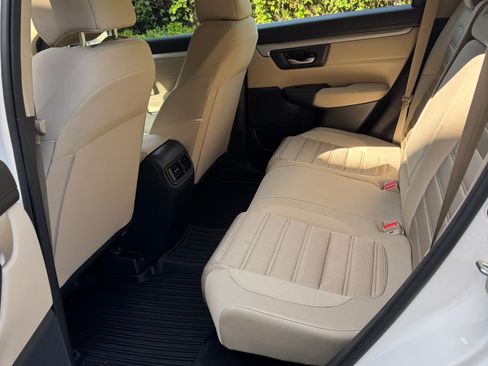 Used 2018 Honda CR-V LX image 10