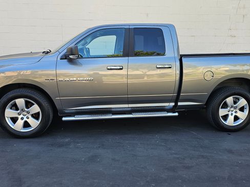 Used 2011 RAM 1500 Big Horn RWD image 5
