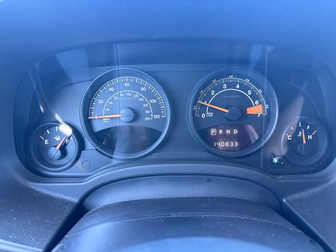 Used 2014 Jeep Patriot Sport FWD image 16