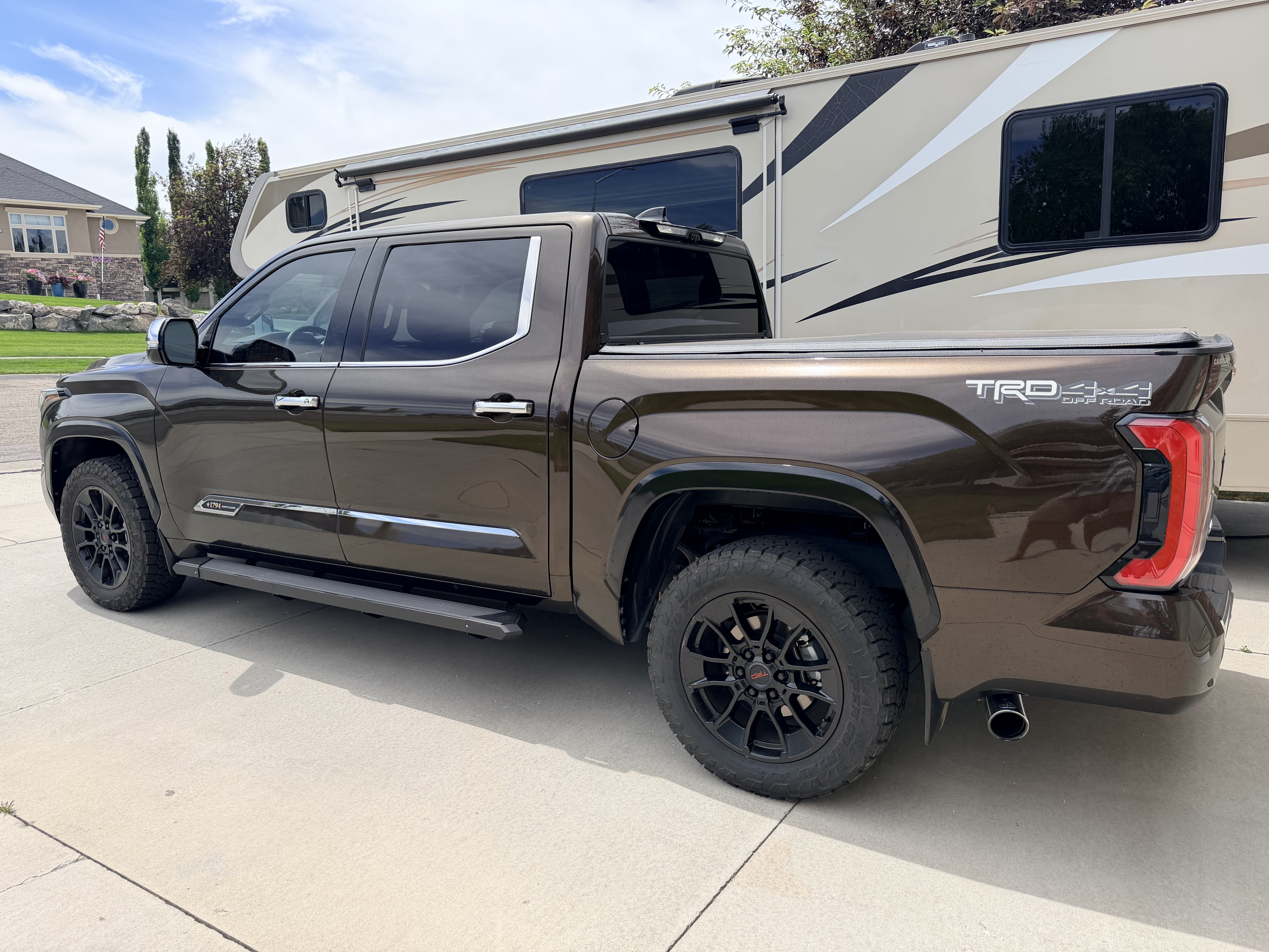 Used 2023 Toyota Tundra 1794 Edition w/ TRD Off-Road Package AWD/4WD image 5