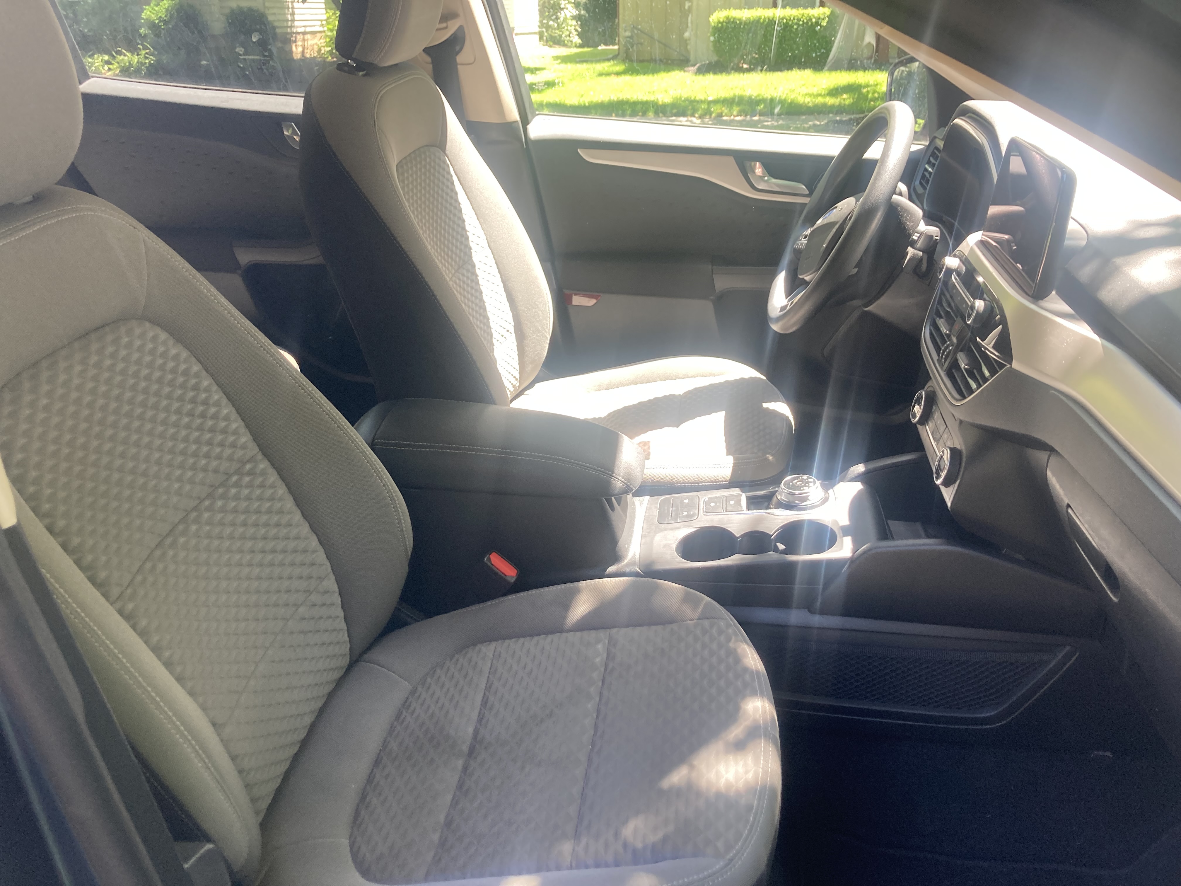 Used 2020 Ford Escape SE FWD image 17
